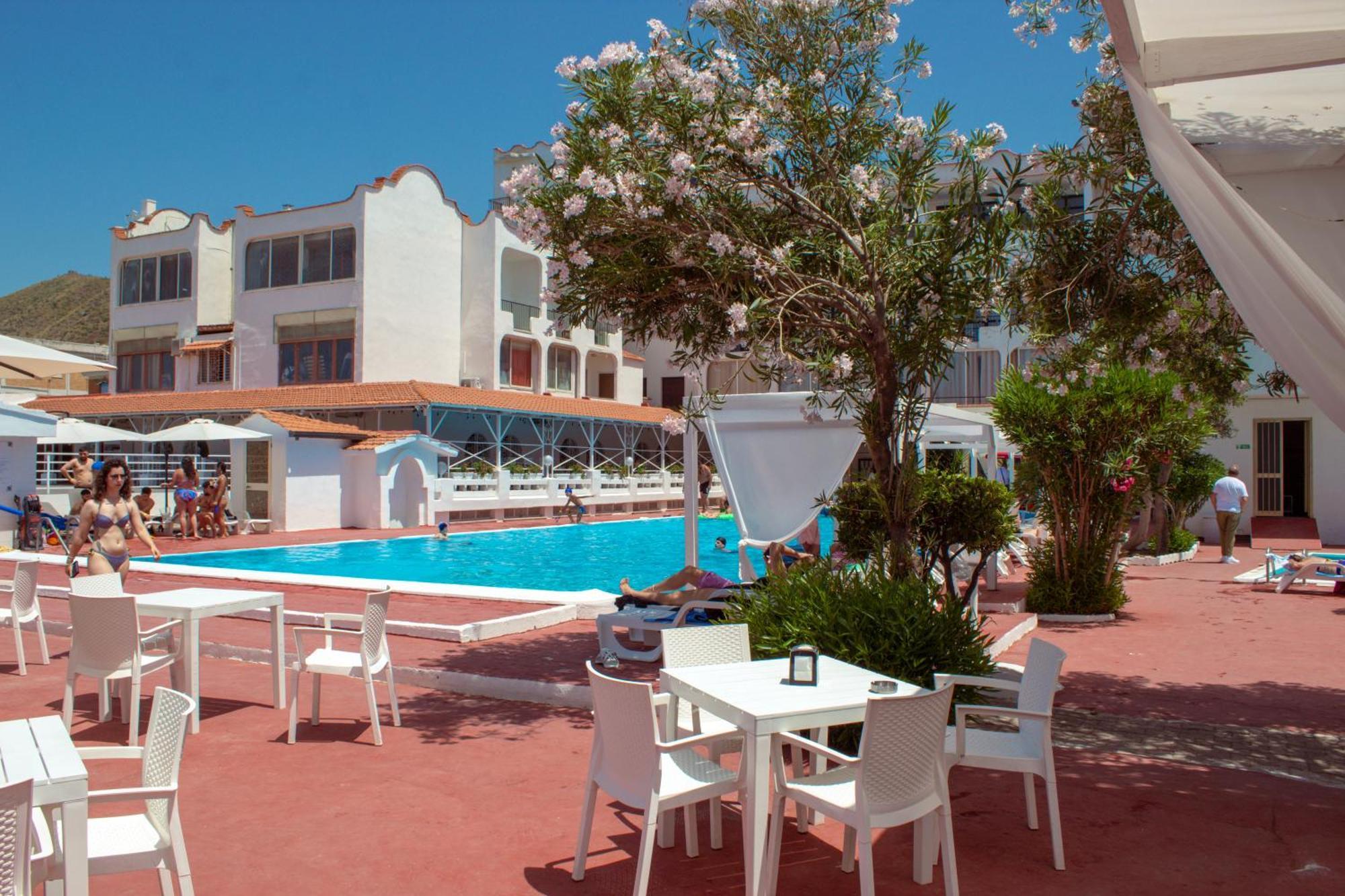 International Resort Mondragone Zewnętrze zdjęcie